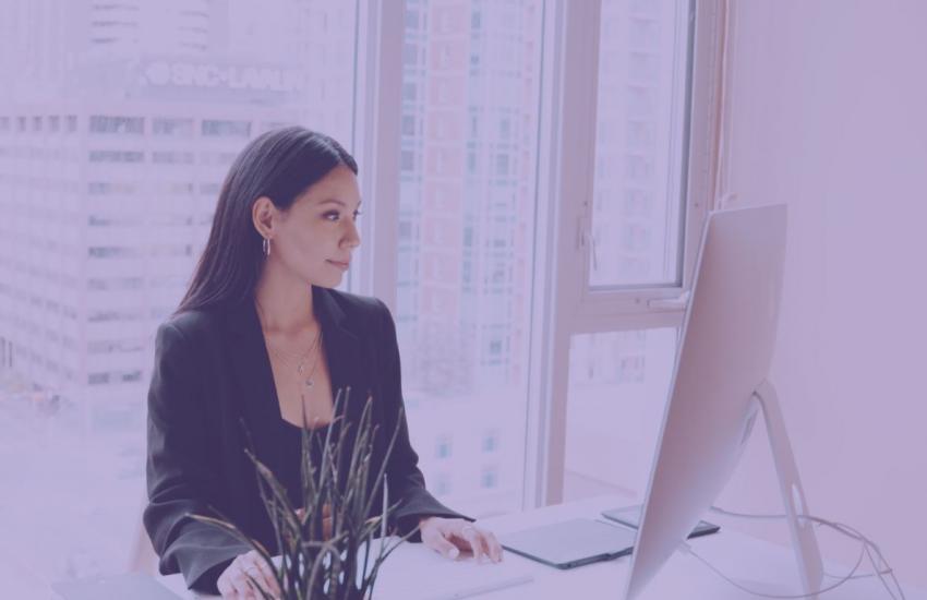 Career changers in tech top tips woman at laptop 